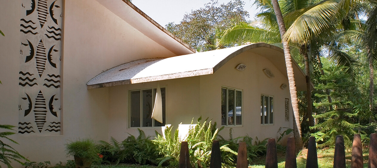 9 Best Exterior Colour Ideas for Simple Indian Homes 9 Best Exterior Colour Ideas for Simple Indian Homes